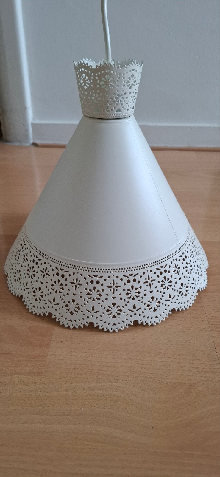 Ikea Wit Metalen Romantische Plafondlamp, Ophalen of Verzenden, Zo goed als nieuw, Metaal, Romantisch Kant