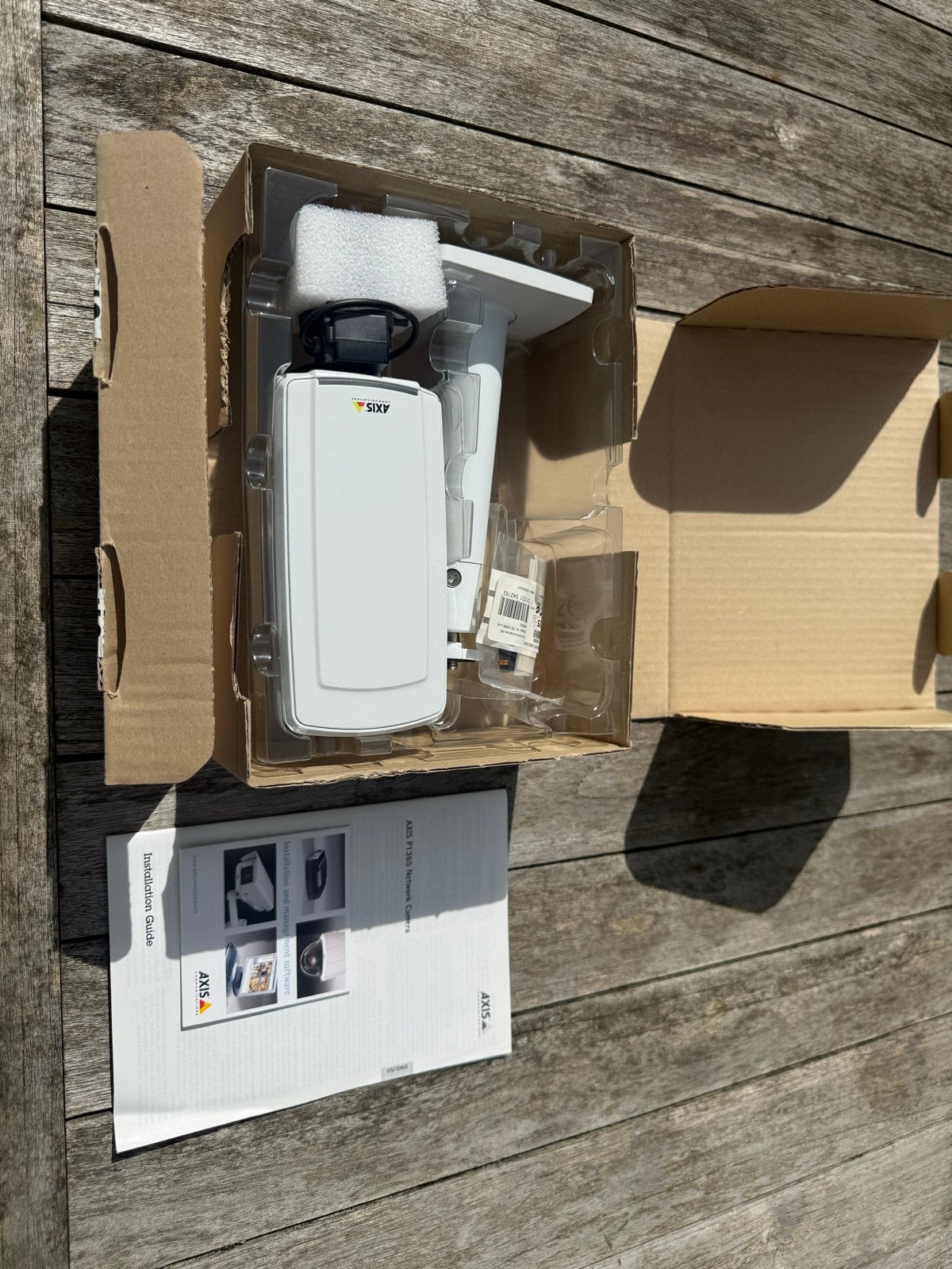 Axis P1365 Netwerk Camera - bijna nieuw gebruikt voor cursus, Ophalen of Verzenden, Zo goed als nieuw, Binnencamera