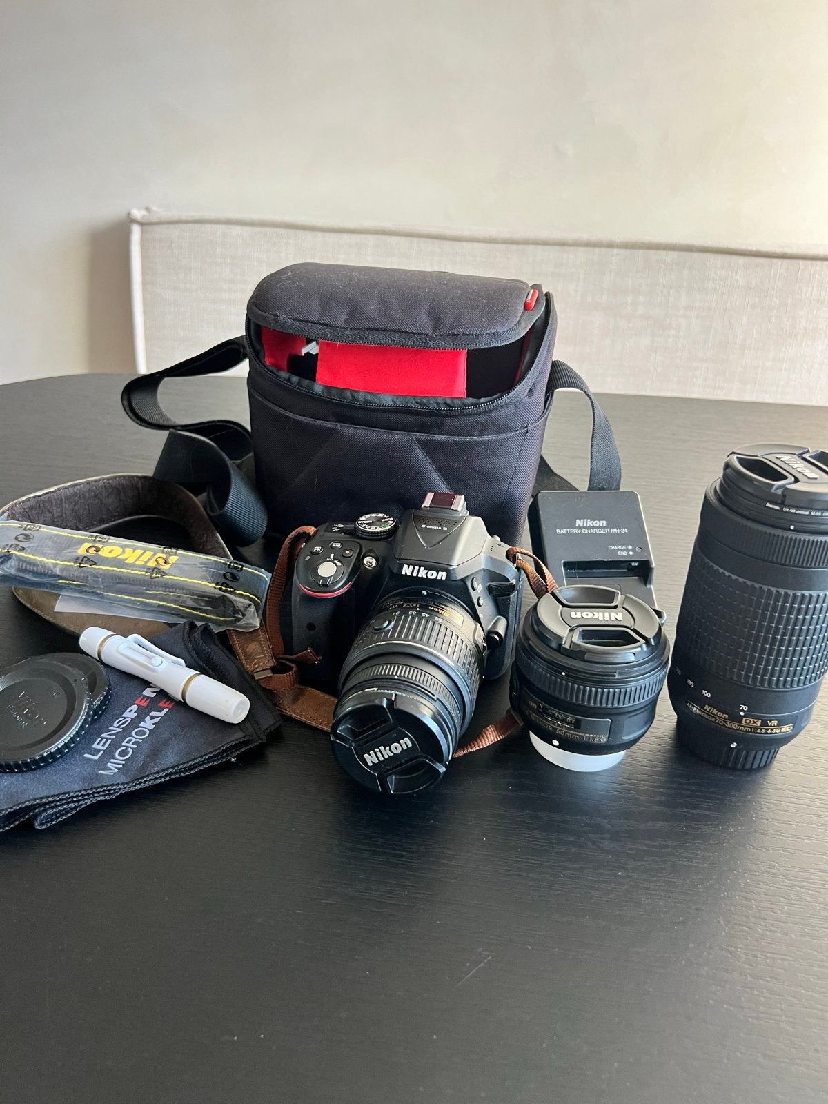 Nikon D5300 spiegelreflexcamera met 3 lenzen en accessoires, Ophalen, Gebruikt, Spiegelreflex, Nikon