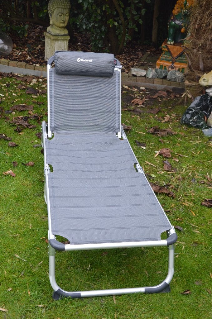 OUTWELL ligstoel/ camping ligbed met standen ( lichtgewicht), Ophalen of Verzenden, Zo goed als nieuw, Campingstoel