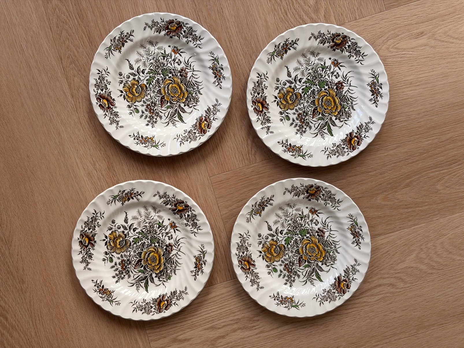 Vintage Engelse ontbijtborden "Beacon Hill" Staffordshire, Huis en Inrichting, Gebruikt, Overige merken, Keramiek, Vintage