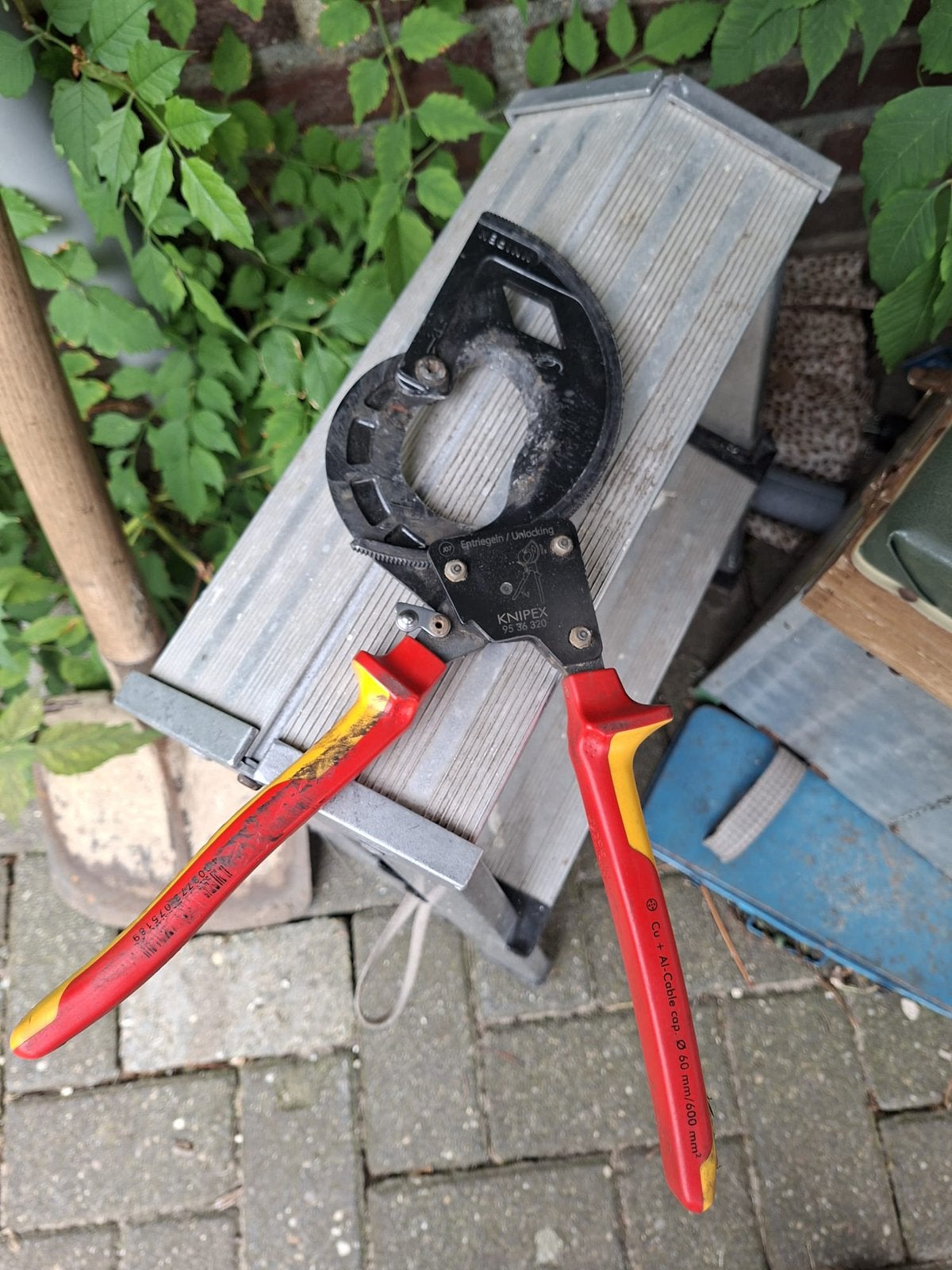 Knipex kabelschaar, Ophalen of Verzenden, Zo goed als nieuw