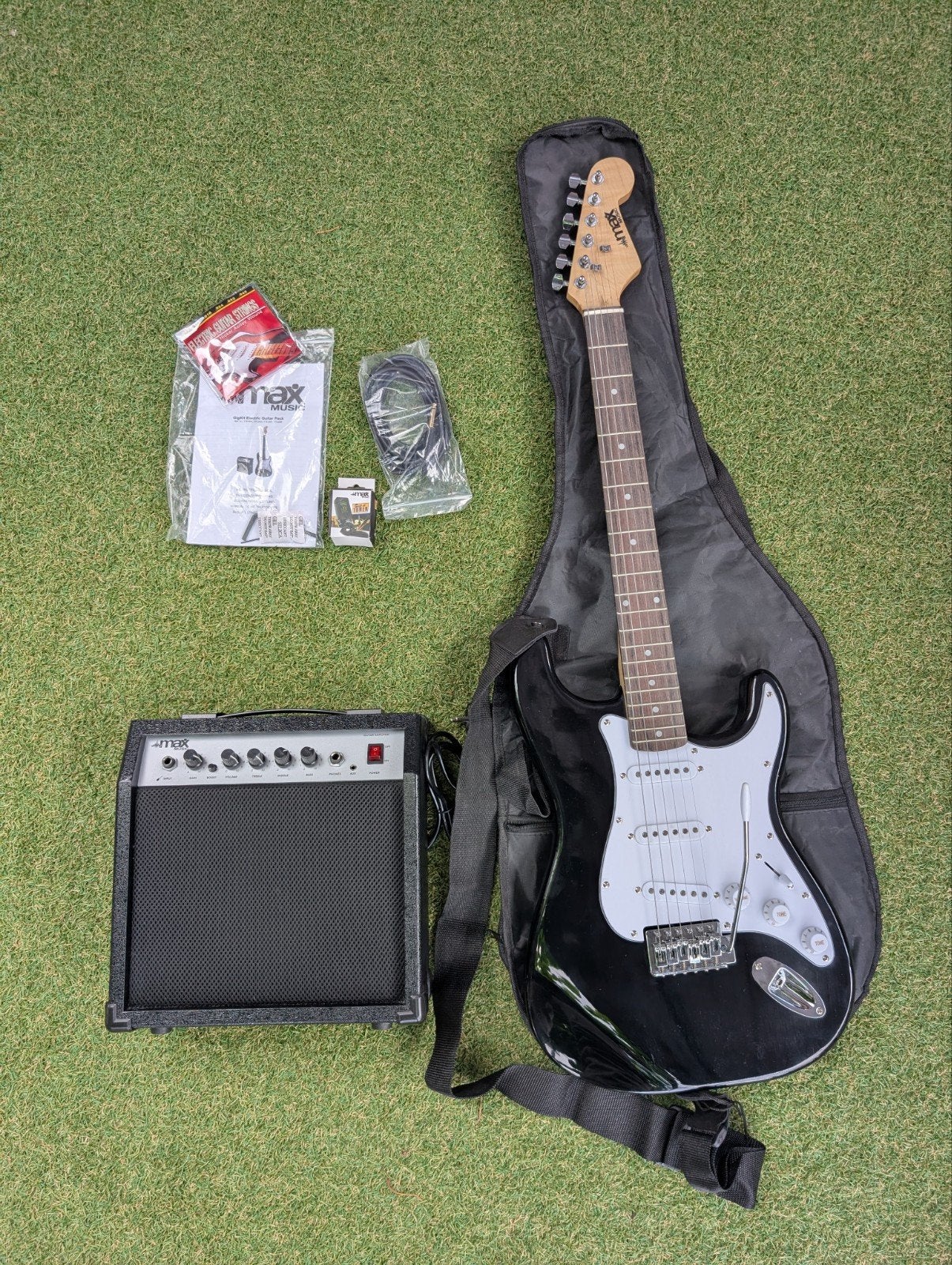 Max Music Elektrische Gitaar Set - Stratocaster-model, Met versterker, Zo goed als nieuw, Solid body, Ophalen