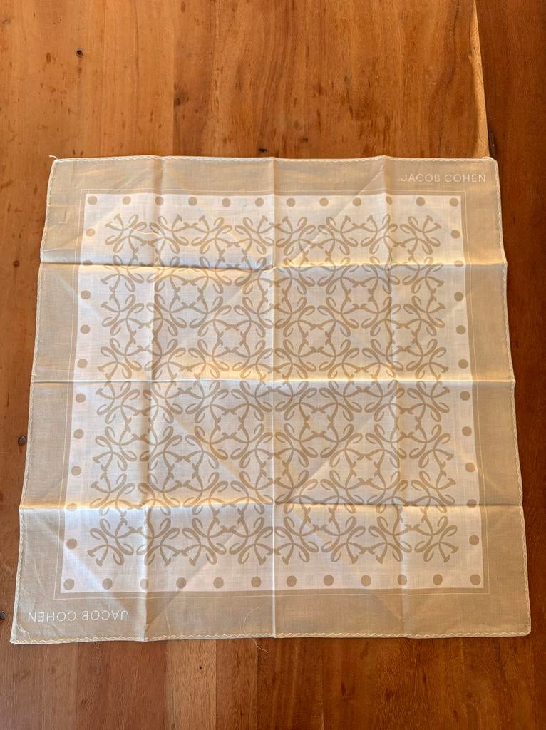 Jacob Cohën sjaaltje of pochet, Ophalen of Verzenden, Nieuw, Maat 38/40 (M), Sjaal