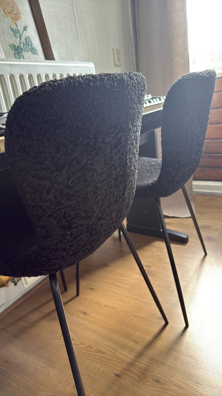 Set van 2 zwarte teddy eetkamerstoelen, Huis en Inrichting, Ophalen, Twee, Zwart, Zo goed als nieuw