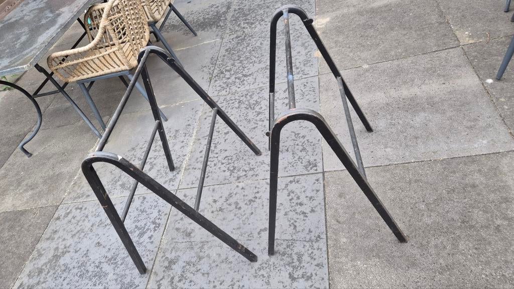 Set van 2 stevige stalen schragen, Ophalen, Gebruikt, 70 tot 120 cm