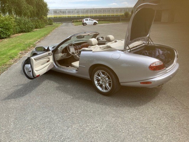 Jaguar XK 2002 Grijs