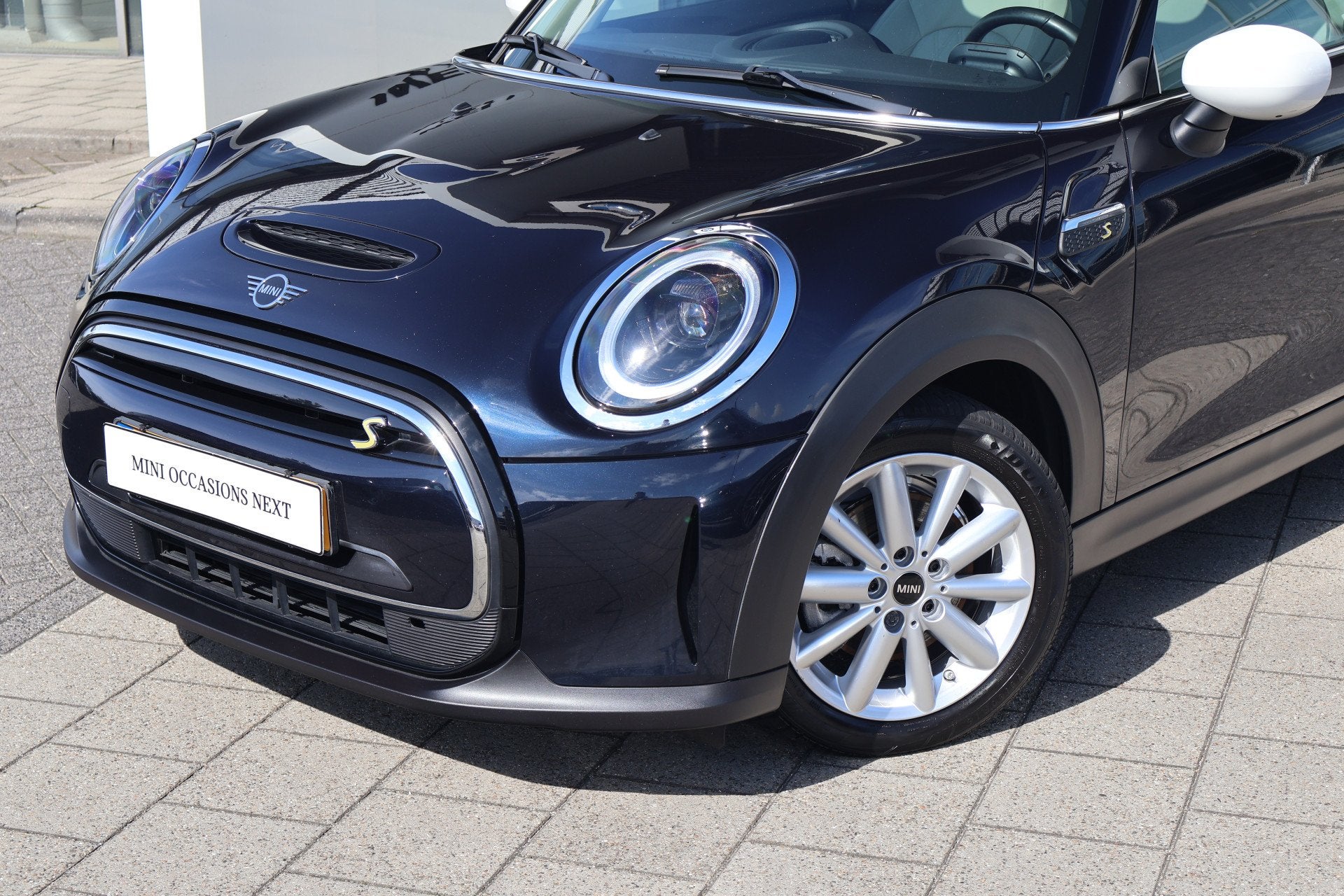 MINI Electric Classic / Panoramadak / Sportstoelen / Comfort, Auto's, Dealer onderhouden, 1340 kg, Met garantie (alle), Mini Electric