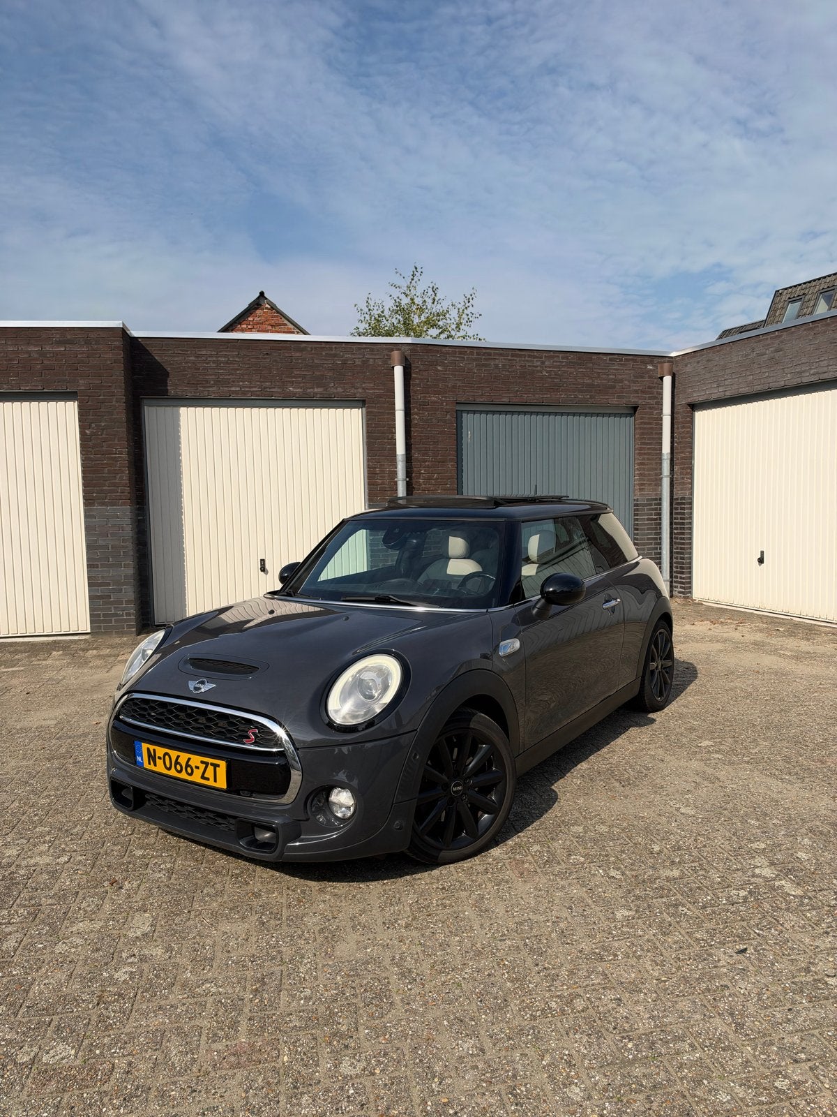 Mini 2.0 Cooper S AUT 2014 full option, 1998 cc, Adaptive Cruise Control, Beige, 4 stoelen