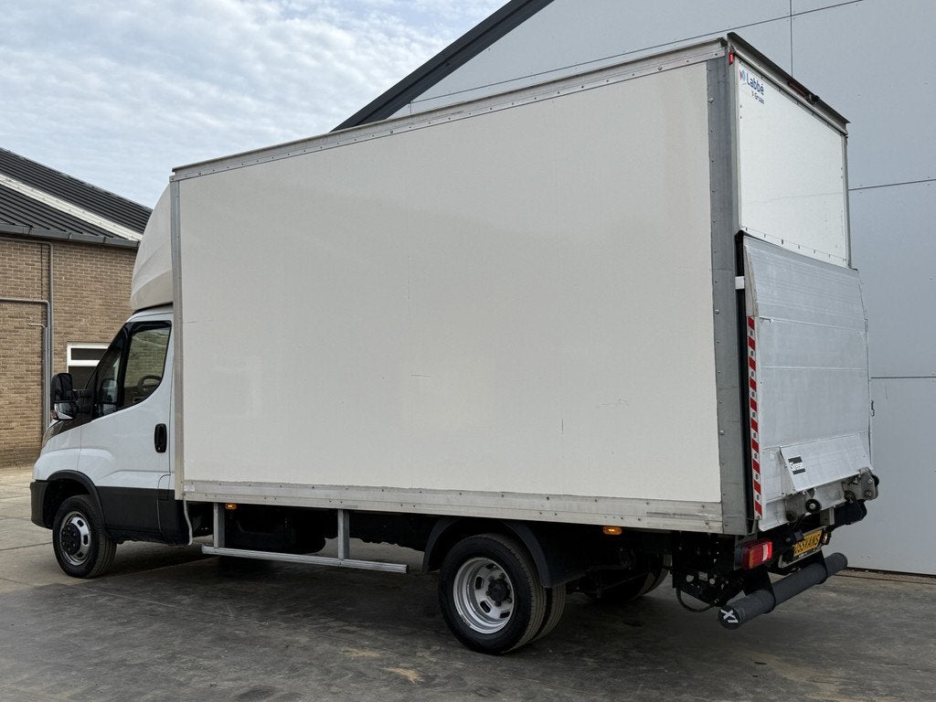 Iveco Daily 35C16 3.0 160pk Laadklep Bakwagen Dubbellucht Cl, Auto's, Zwart, 4 cilinders, Iveco, 160 pk