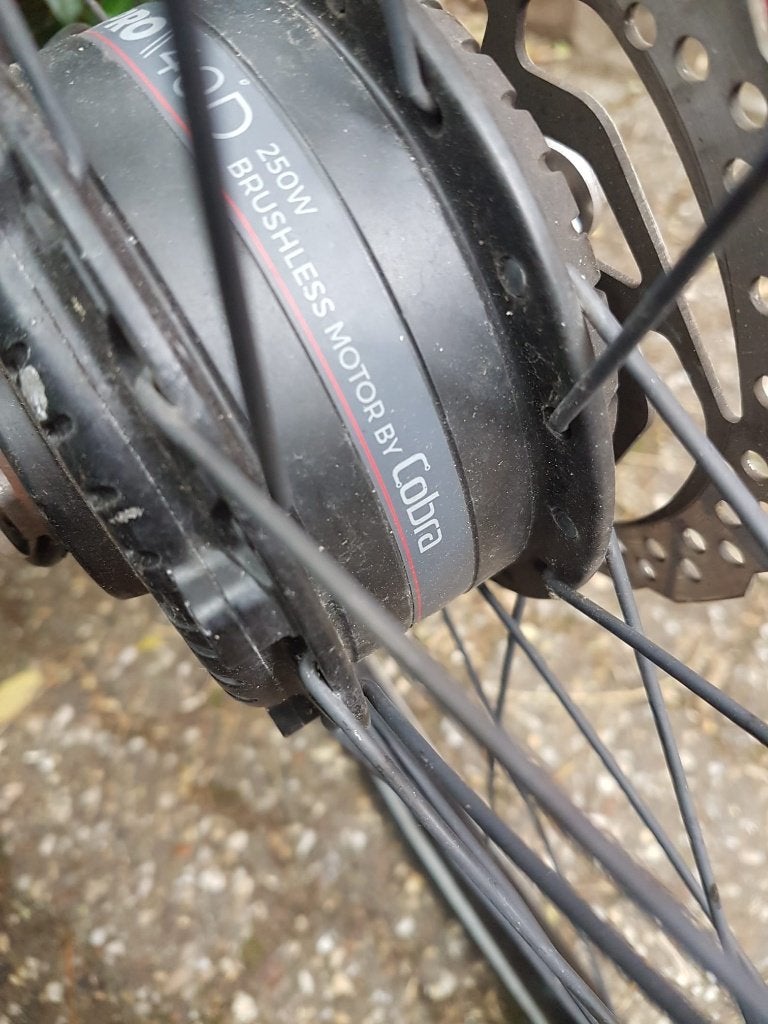 Stella  voorwiel met Cobra motor 250W 28 inch/ 6  pins, Ophalen, Zo goed als nieuw, Elektrische fiets, Motor