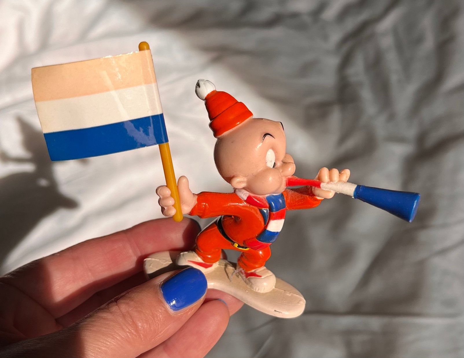 EK 1996 voetbalpoppetje Warner Bros, Elmer, Verzamelen, Poppetjes en Figuurtjes, Ophalen of Verzenden, Zo goed als nieuw