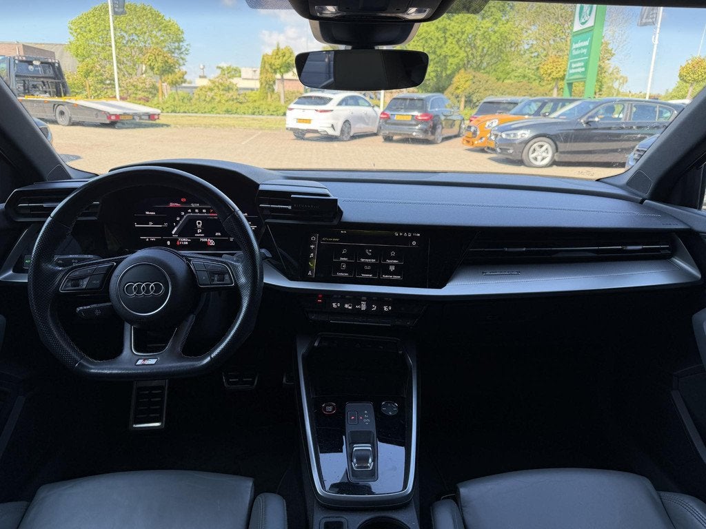Audi S3 Limousine 310 pk Quattro S-Line MATRIX KOPLAMPEN | F, Auto's, Audi, S3, Gebruikt, Euro 6, 4 cilinders