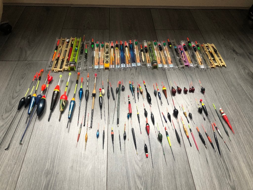 100 stuks dobbers  zie info, Watersport en Boten, Ophalen, Zo goed als nieuw, Dobber of Lood
