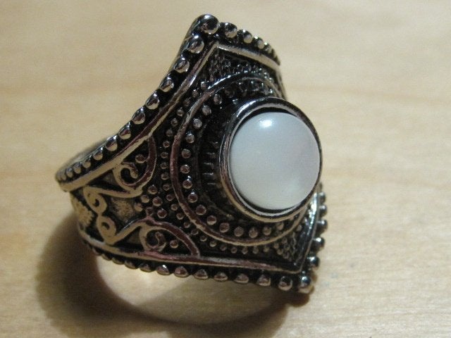 ri. prachtige zilverkleurige ring 'OPALIET' (18mm), Overige materialen, Verzenden, Nieuw, 17 tot 18