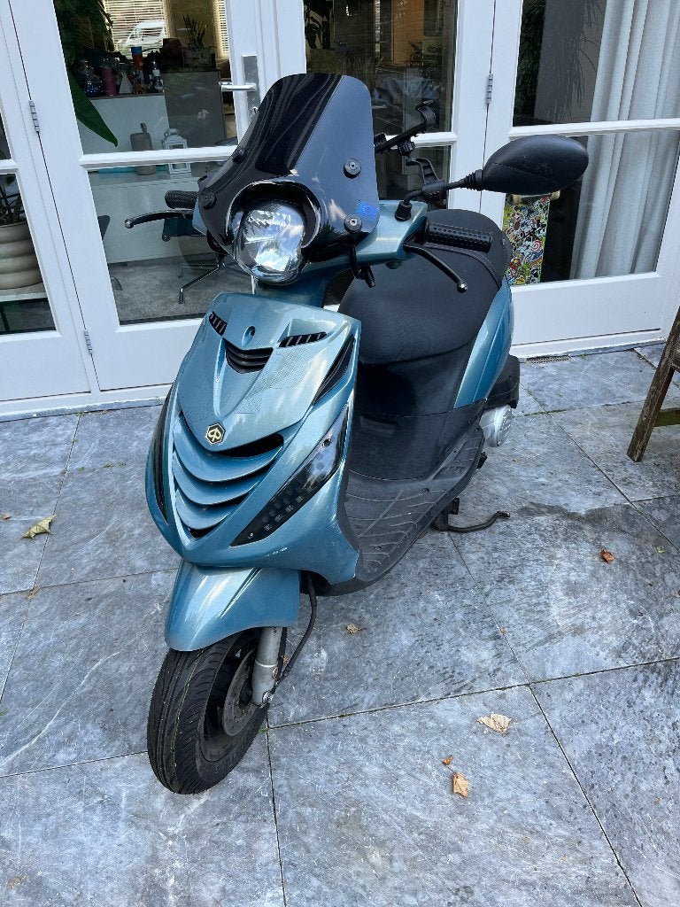 Piaggio zip 4t 2021, Ophalen, Gebruikt, Zip, Benzine