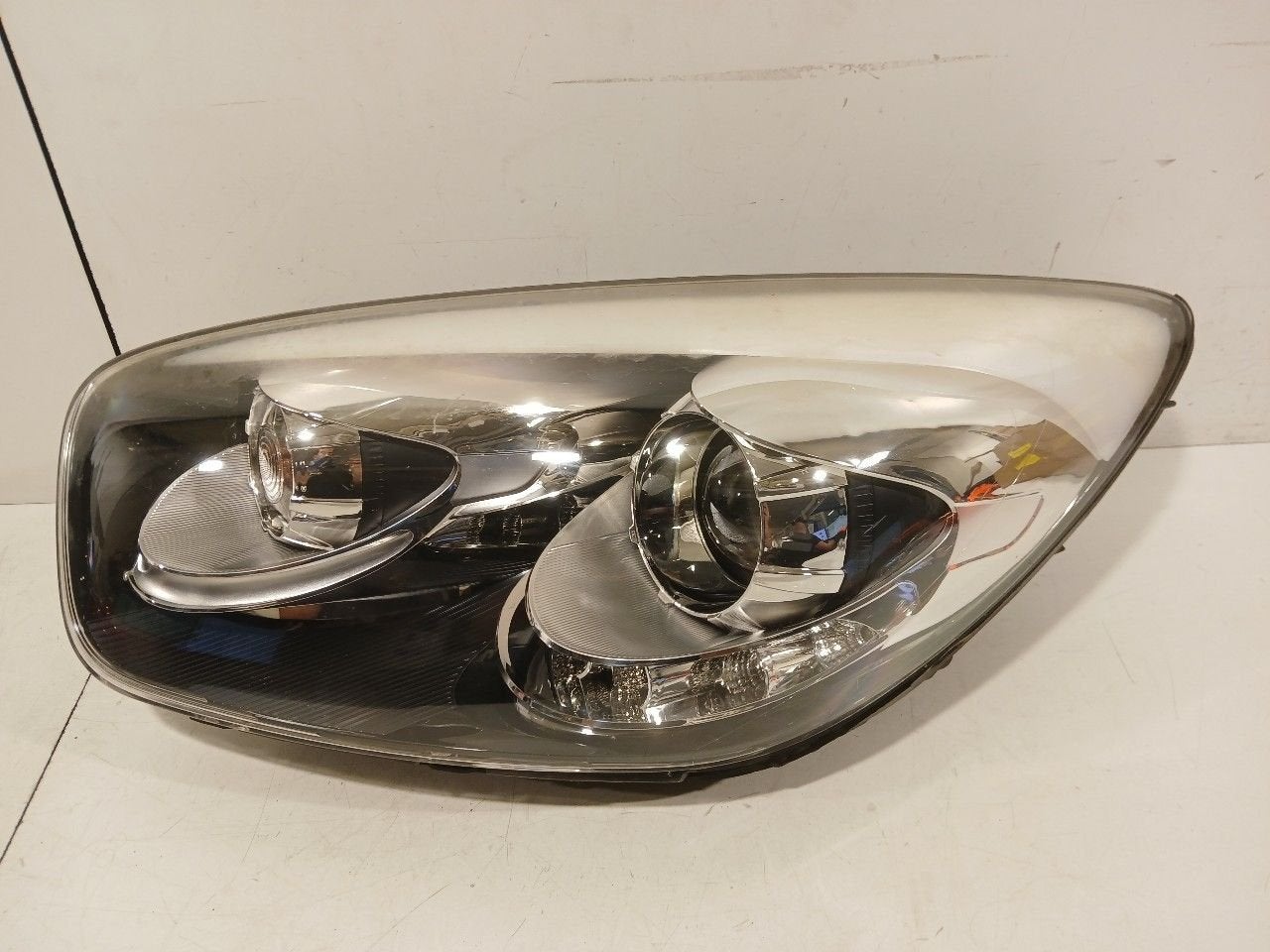 Koplamp links Kia Picanto, Onderdelen@venauto.nl, Van der Ven Autorecycling B.V., Ettenseweg 76, 4706 PB Roosendaal, The Netherlands