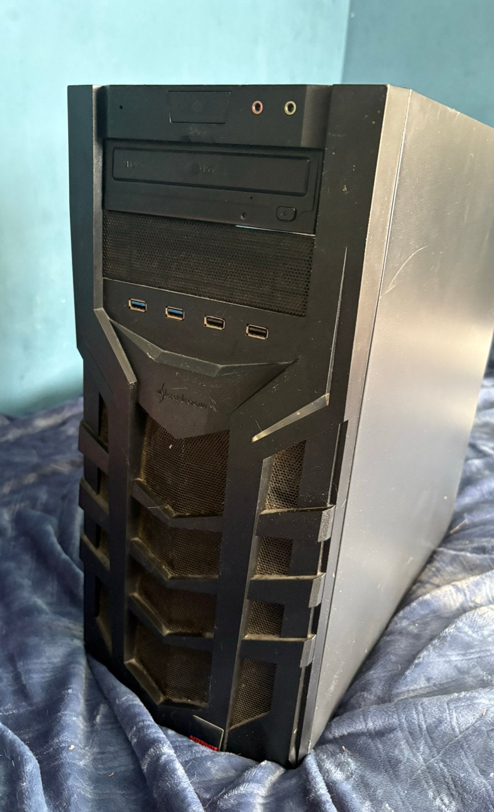 Sharkoon DG7000-G, Computers en Software, Computerbehuizingen, Verzenden, Zo goed als nieuw
