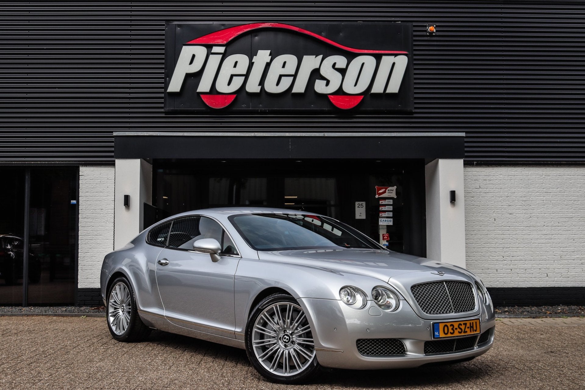 Bentley Continental GT 6.0 W12 NAP ORIGINEEL NL NIEUWSTAAT, Auto's, Automaat, Gebruikt, 12 cilinders, Bedrijf