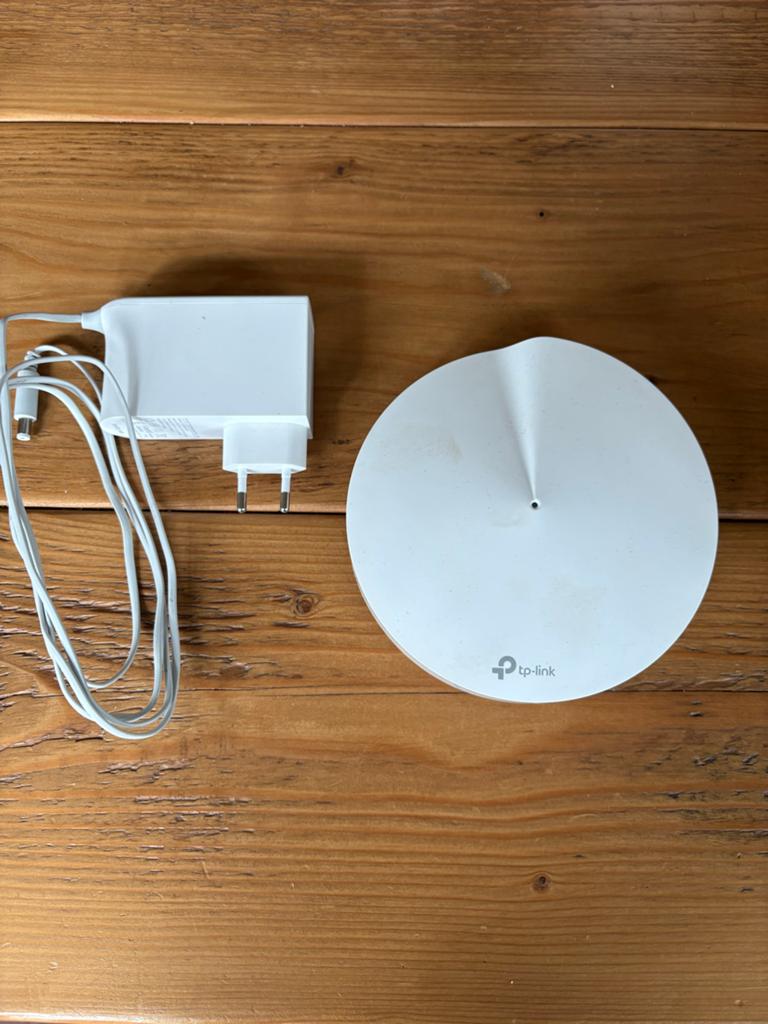 TP-Link Deco M9 PLUS AC2200 Smart Home Mesh Wi-Fi Router, Computers en Software, Routers en Modems, Zo goed als nieuw, Router