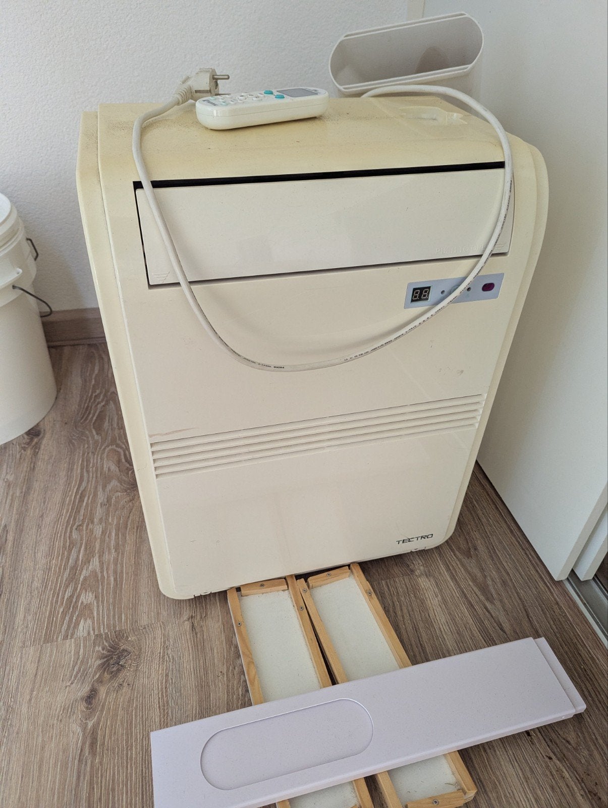 Oude mobiele airco met slang, Ophalen, Gebruikt, Minder dan 60 m³, 3 snelheden of meer