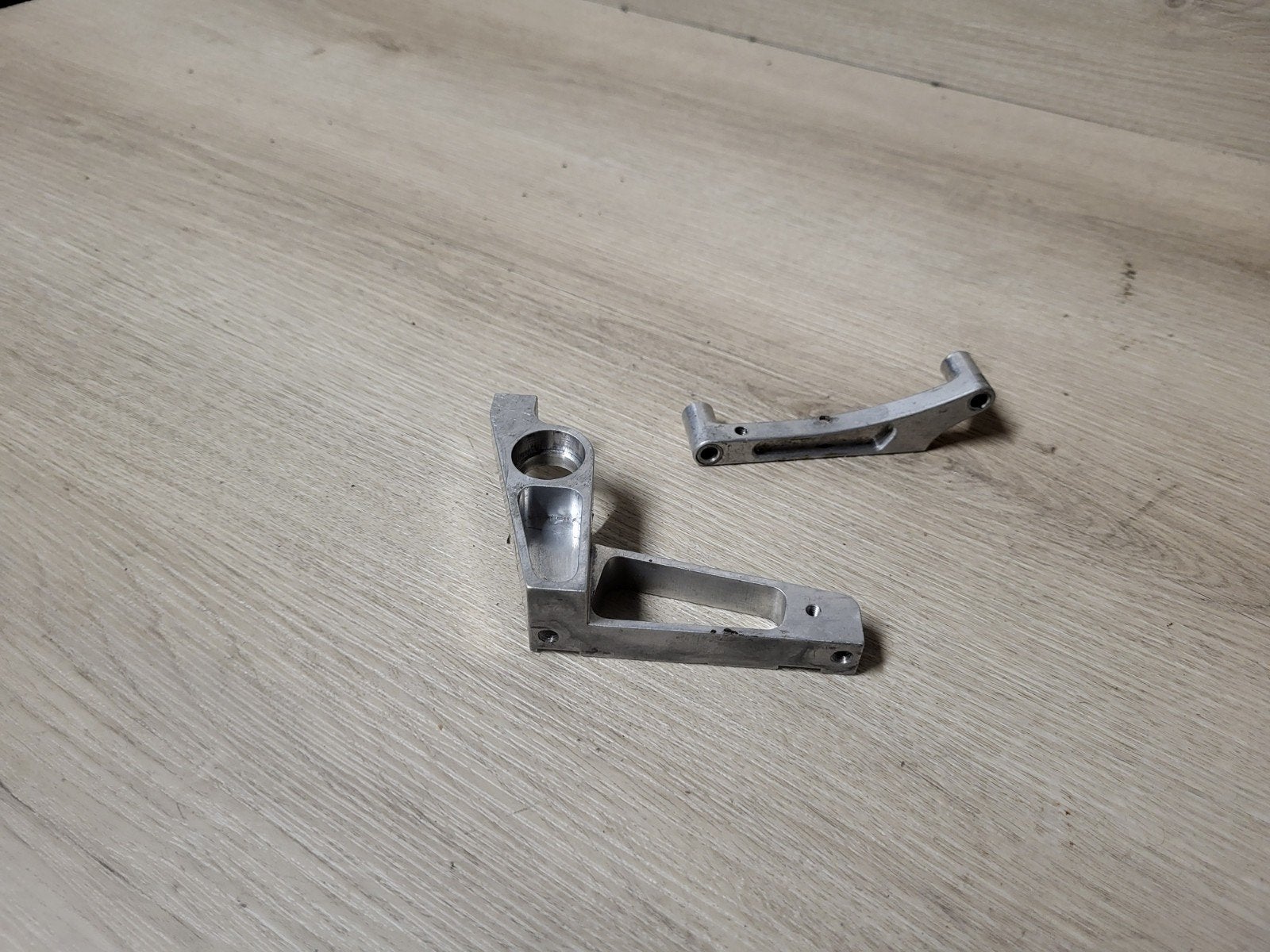 Fg aluminium motorsteunen, Benzine, Ophalen of Verzenden, Zo goed als nieuw, Onderdeel