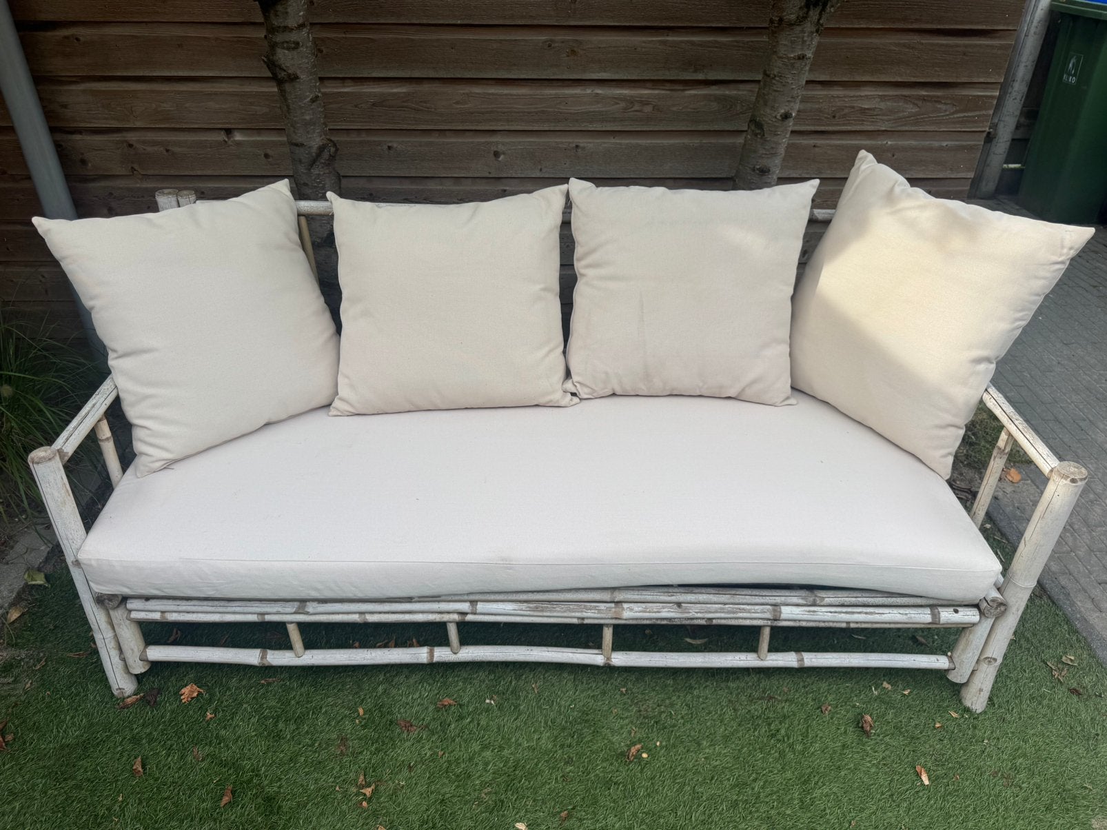 Bamboe loungebank met kussens, Tuin en Terras, Ophalen, Zo goed als nieuw, Hout