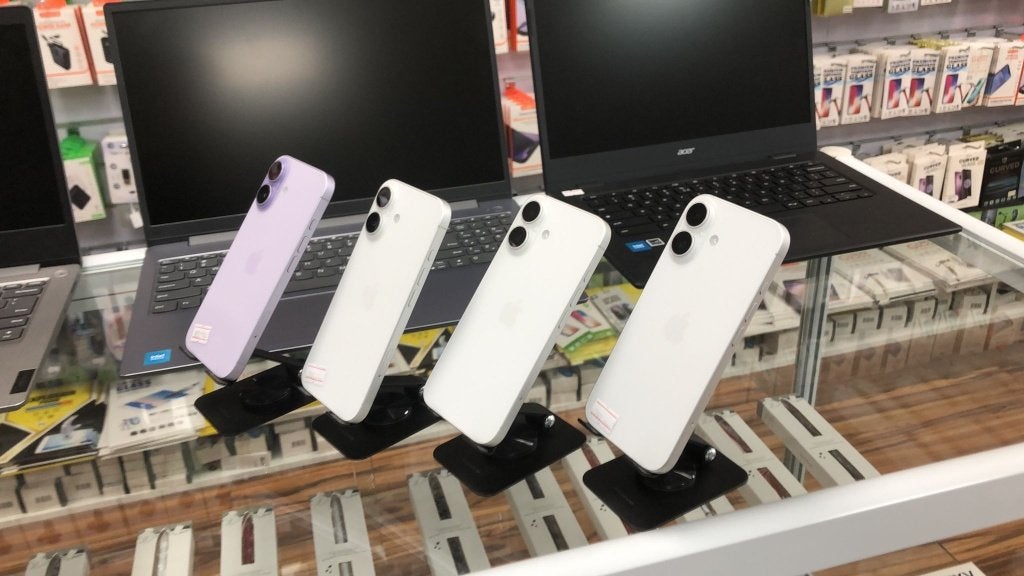 iphone 16 pro  256gb / iphone 17e  256gb / iphone 15 pro 256, Ophalen, Zo goed als nieuw, Overige typen