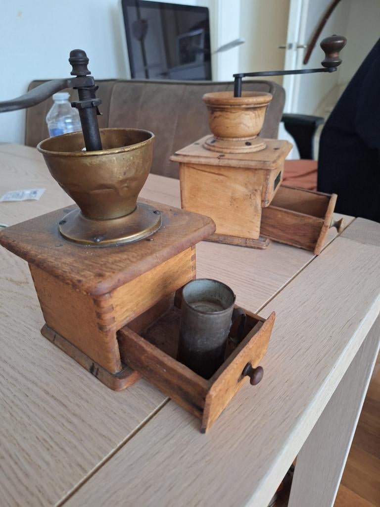 Antieke Koffiemolens - Set van 2, Antiek en Kunst, Ophalen of Verzenden