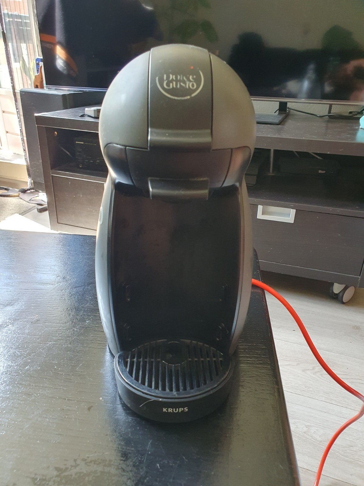 Krups Dolce Gusto koffiezetapparaat inclusief uitlekbakje, Koffiepads en cups, Gebruikt, Koffiemachine, Ophalen of Verzenden
