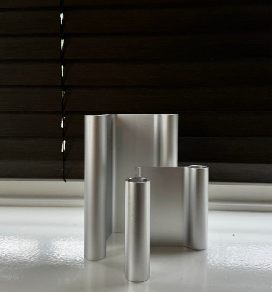 Aluminium Muuto pair kandelaar designer set, Ophalen, Zo goed als nieuw, Metaal, Minder dan 25 cm