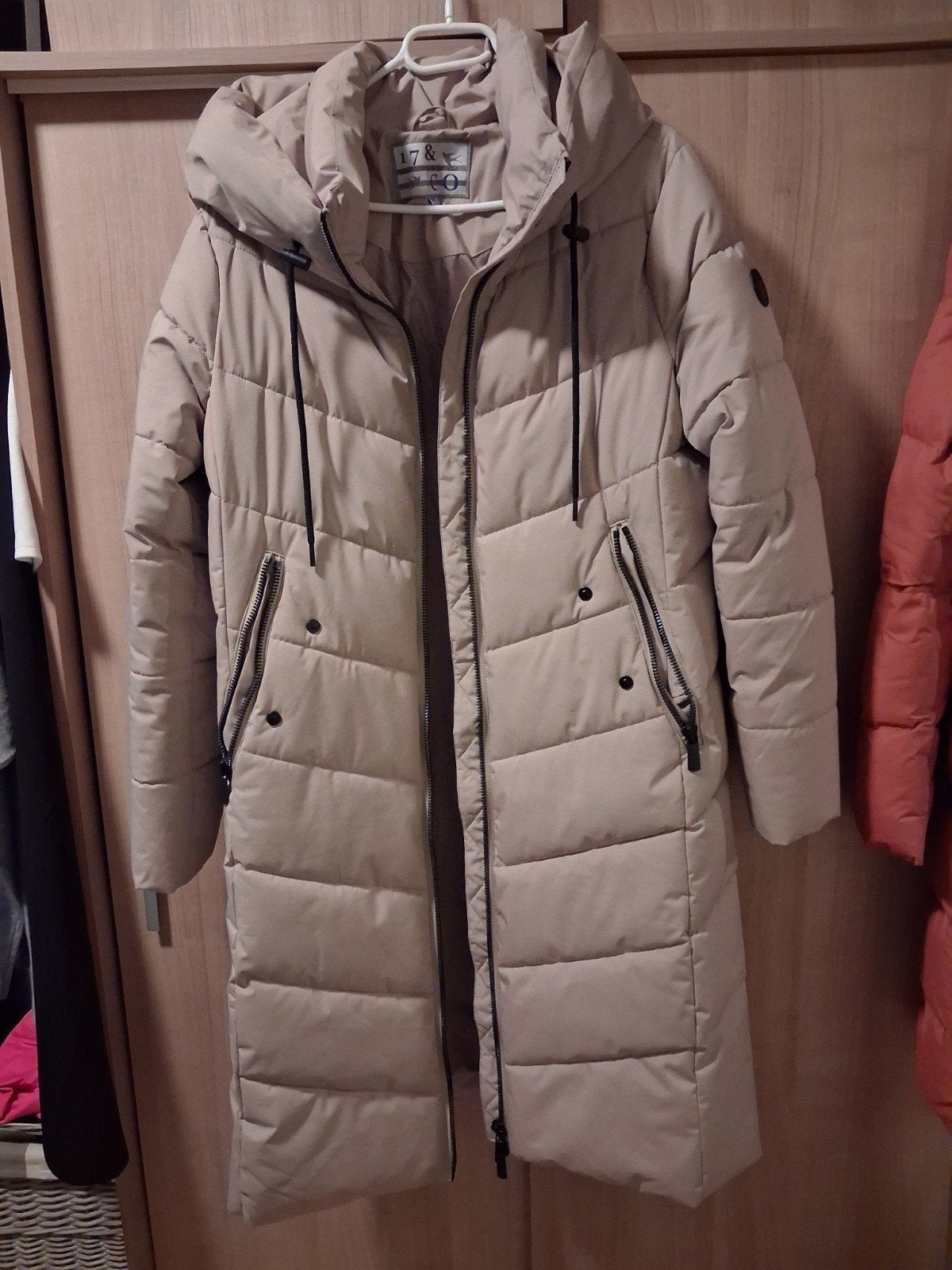 te koop in Oostenrijk gekocht maat 38 60 euro, Ophalen, Zo goed als nieuw, Maat 38/40 (M), Zwart
