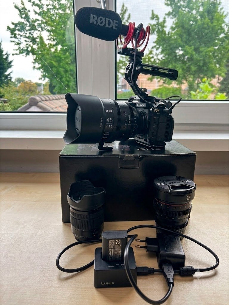 Complete Panasonic Lumix GH6 set + 3 Lensen (Irix/Meike), Ophalen, Spiegelreflex, Zo goed als nieuw, Overige Merken