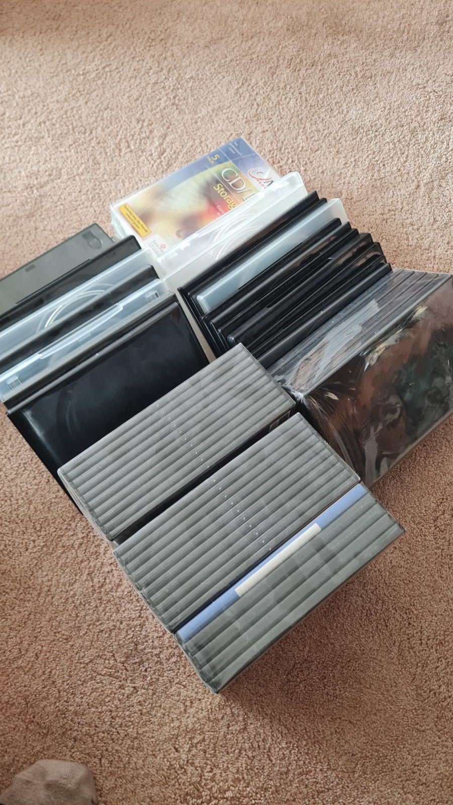 55 DVD hoesjes, grotendeels nieuw en geseald, Cd's en Dvd's, Ophalen of Verzenden, Nieuw in verpakking, Inclusief doosje
