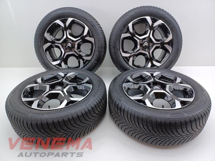 Velgen set + winterbanden van een Citroen C5 Aircross, Gebruikt, -, -, Ophalen of Verzenden