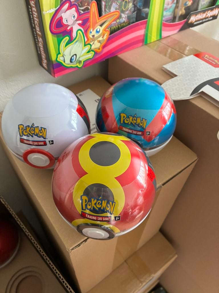 Pokeball tins, Ophalen of Verzenden, Zo goed als nieuw, Overige typen