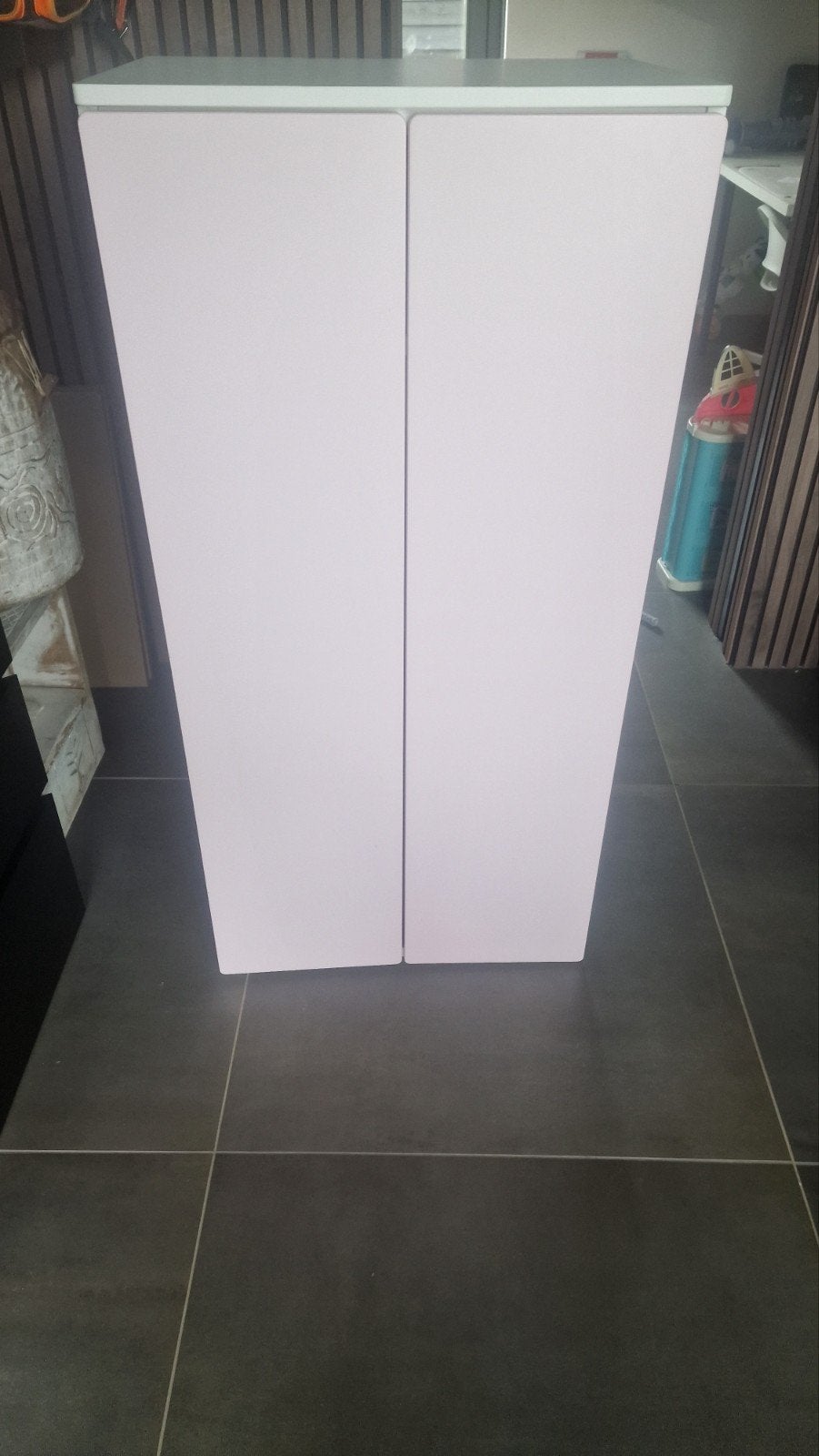 ikeq smastad platsa Roze kledingkastje met hangruimte en pla, Ophalen, Met deur(en), 100 tot 150 cm, 50 tot 100 cm