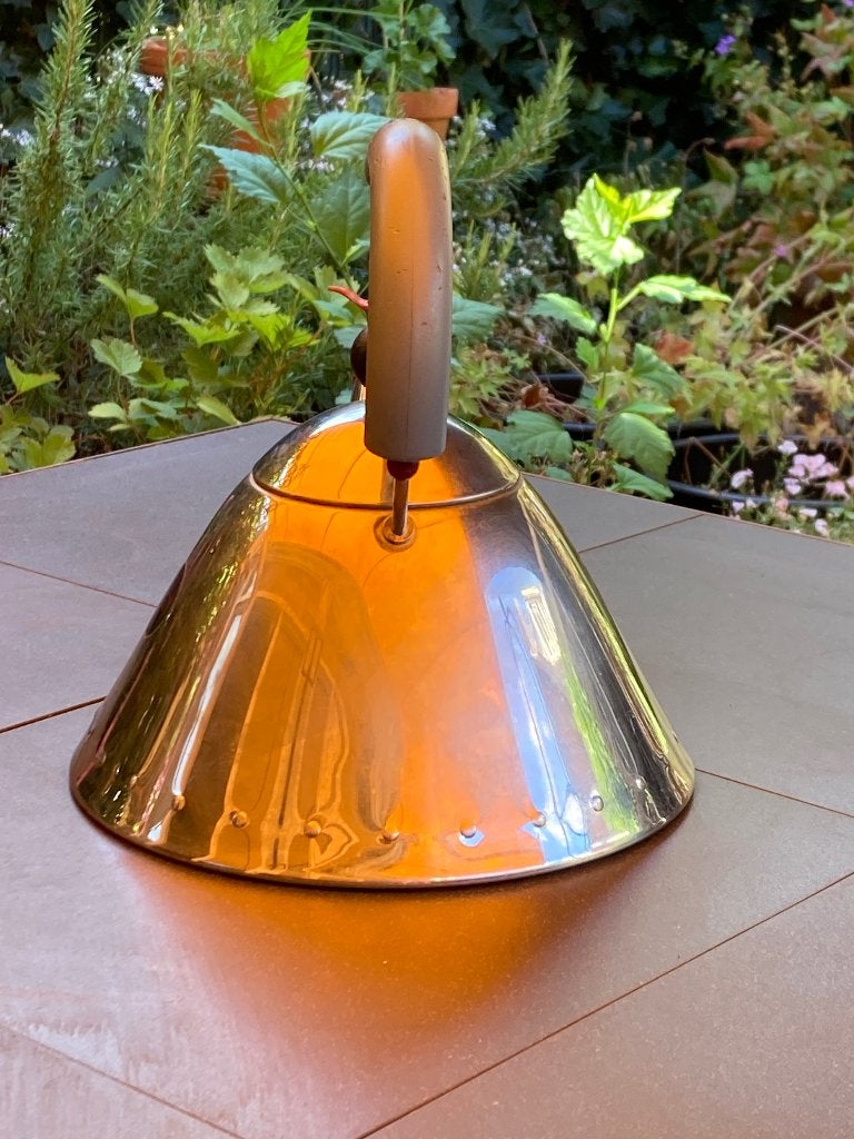 Te koop Alessi Fluitketel, 1 tot 2 liter, Ophalen, Gebruikt, Rvs