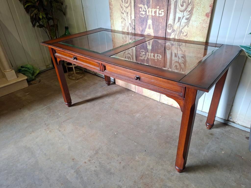 Klassieke vitrine tafel, met 2 lades afm: 150x75cm en 80cm h, Huis en Inrichting, Kasten | Vitrinekasten, Ophalen of Verzenden