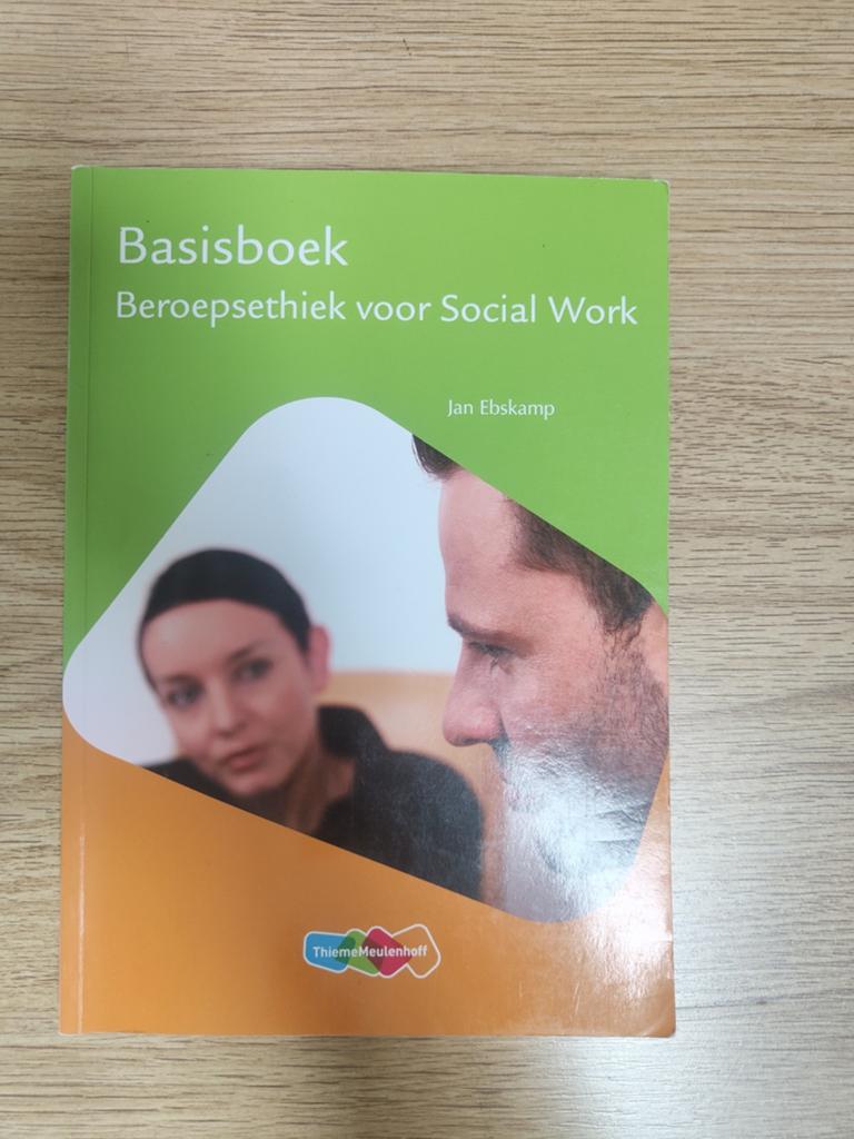 Basisboek Beroepsethiek voor Social Work - Jan Ebskamp, Boeken, Studieboeken en Cursussen, Jan Ebskamp, Nieuw, Gamma, HBO