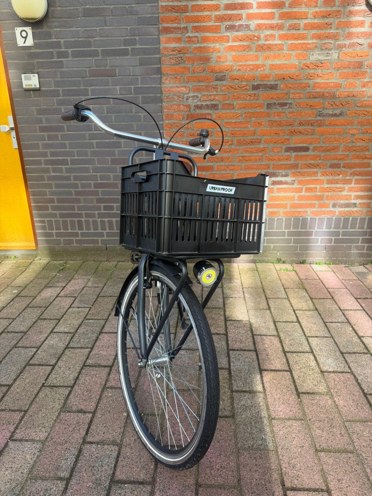 Altec damesfiets 28 inch – mat zwart – voordrager + krat –, Ophalen, Zo goed als nieuw, Overige merken, Versnellingen