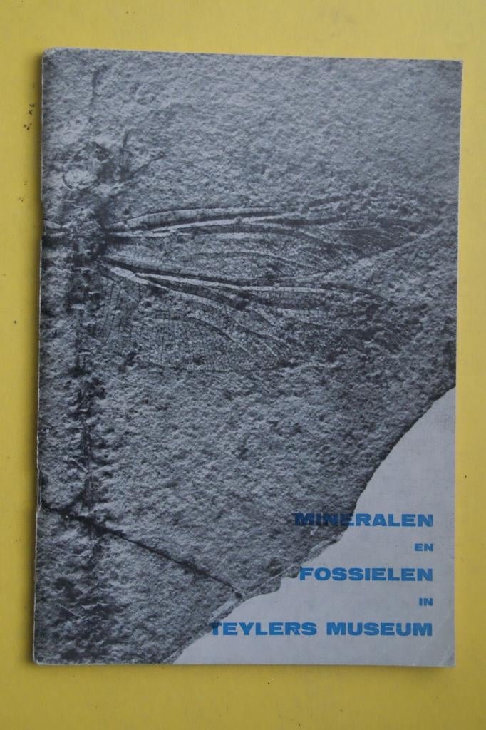 MINERALEN en FOSSIELEN in TEYLERS MUSEUM  Haarlem, Boeken, Ophalen of Verzenden, Zo goed als nieuw, Vogels