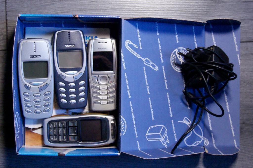 Nokia 3310/6610/3220 en lader, Telecommunicatie, Gebruikt, Overige kleuren, Geen camera, Fysiek toetsenbord
