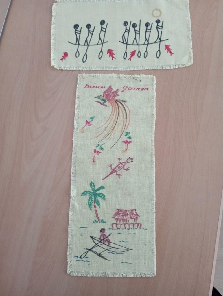 Kleedjes .New Guinea ., Ophalen of Verzenden