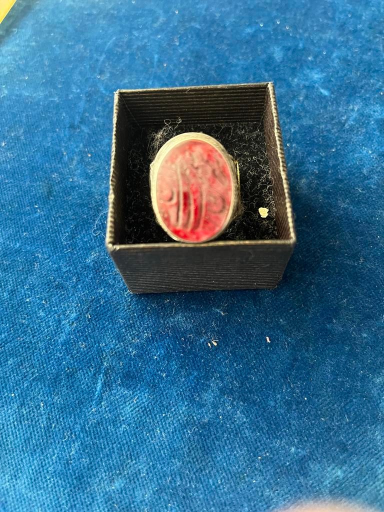 Zilveren Oosterse Ring met Rode Steen, Sieraden, Tassen en Uiterlijk, Ringen, Gebruikt, Ophalen of Verzenden, 17 tot 18, Met edelsteen