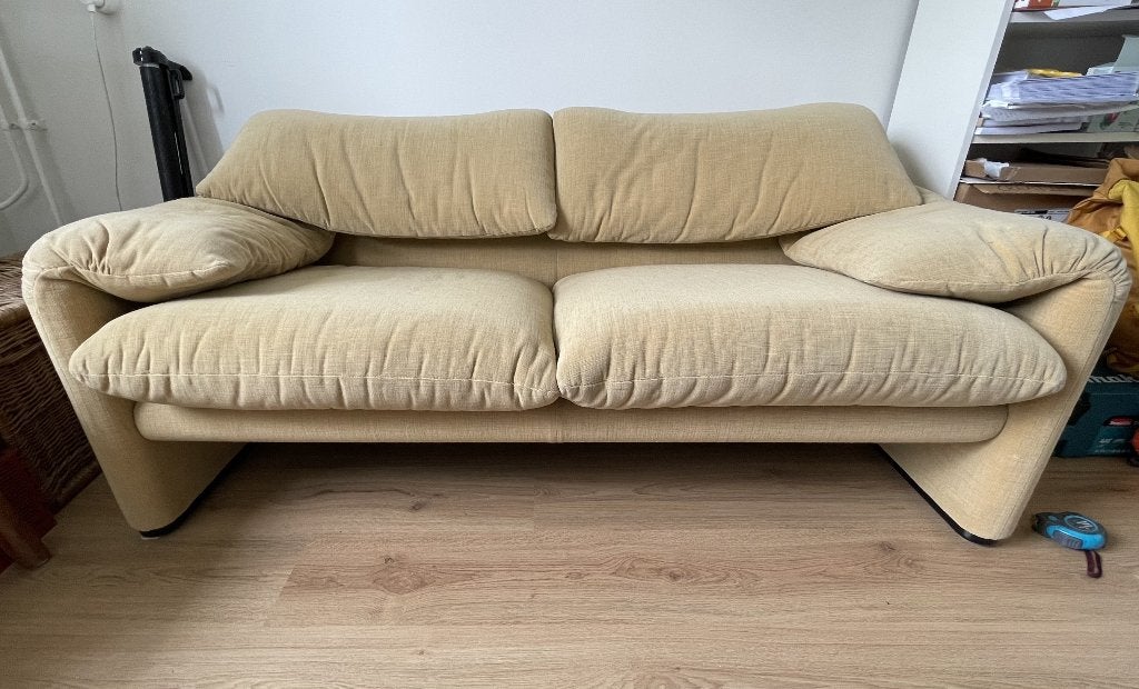 Cassina maralunga 2-zits, Ophalen, Tweepersoons, 75 tot 100 cm, Zo goed als nieuw