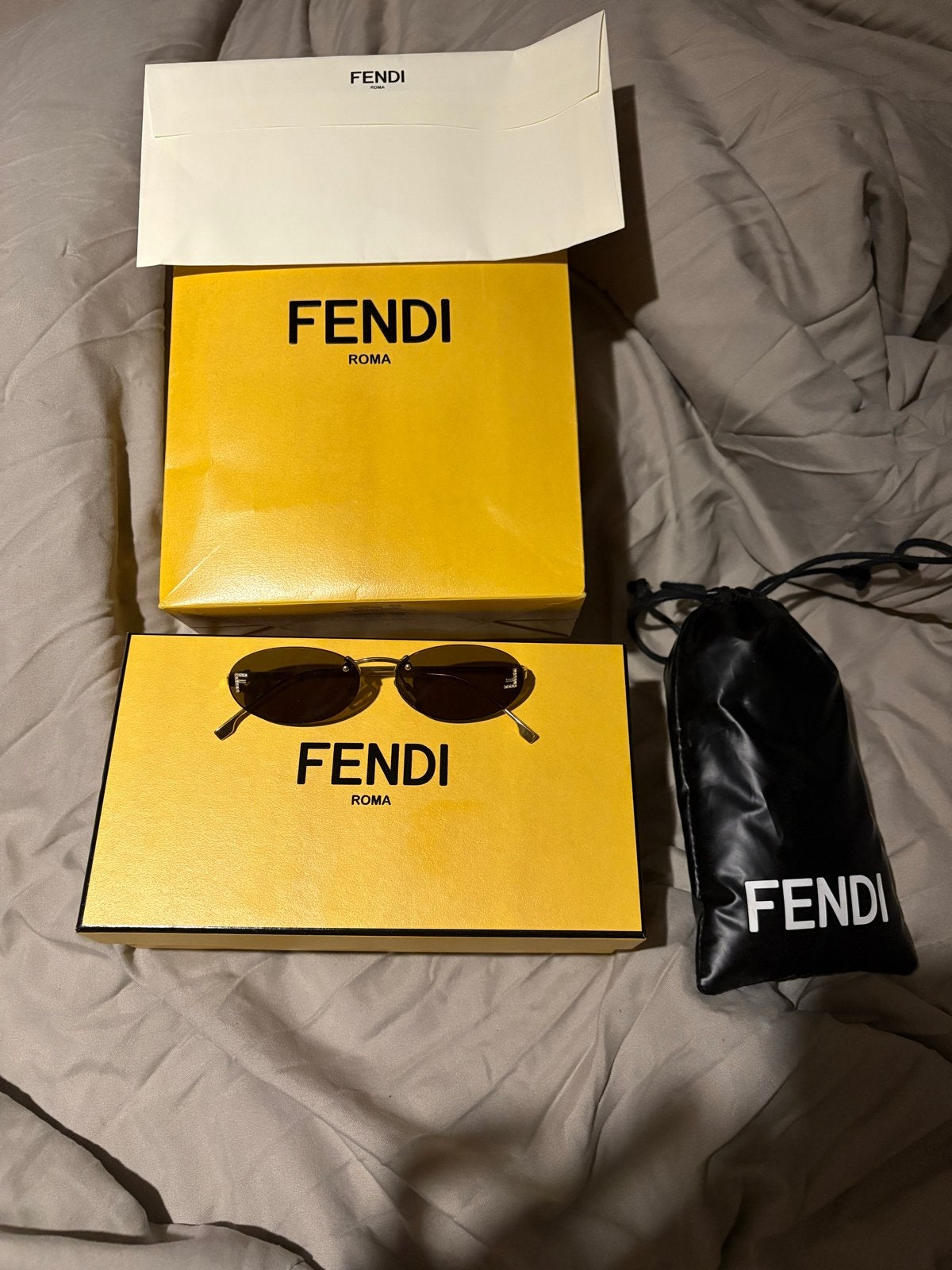 Fendi Roma Zonnebril - Zo goed als nieuw, Overige merken, Zonnebril, Bruin, Ophalen of Verzenden