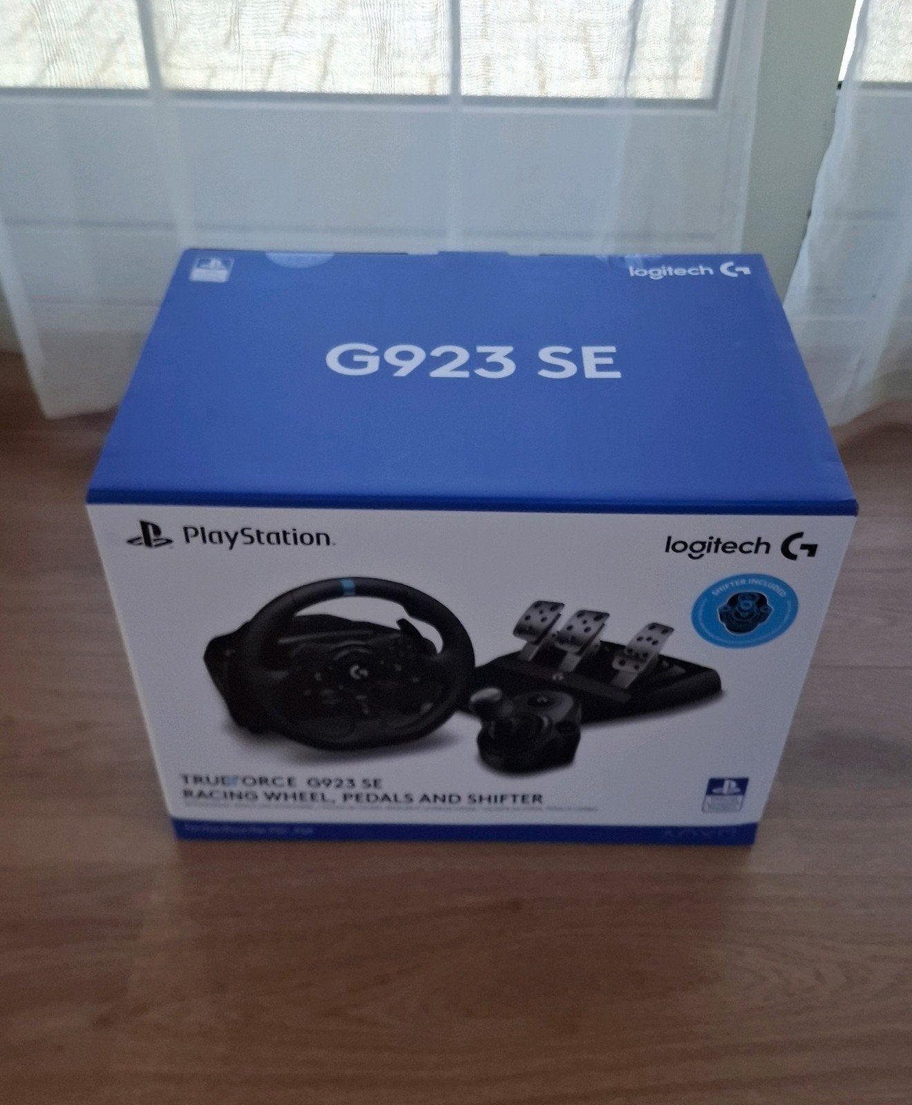 Logitech G923 SE Racing Wheel, Pedalen en Shifter, Ophalen of Verzenden, Zo goed als nieuw, Stuur of Pedalen, PlayStation 4