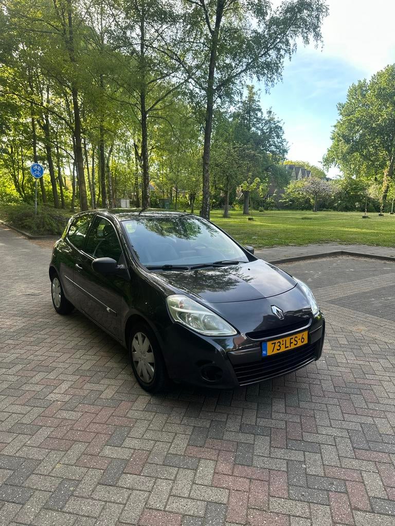 Renault Clio 1.2 TCE SPECIAL LINE 2010 Zwart, Voorwielaandrijving, 535 kg, 4 cilinders, 100 pk