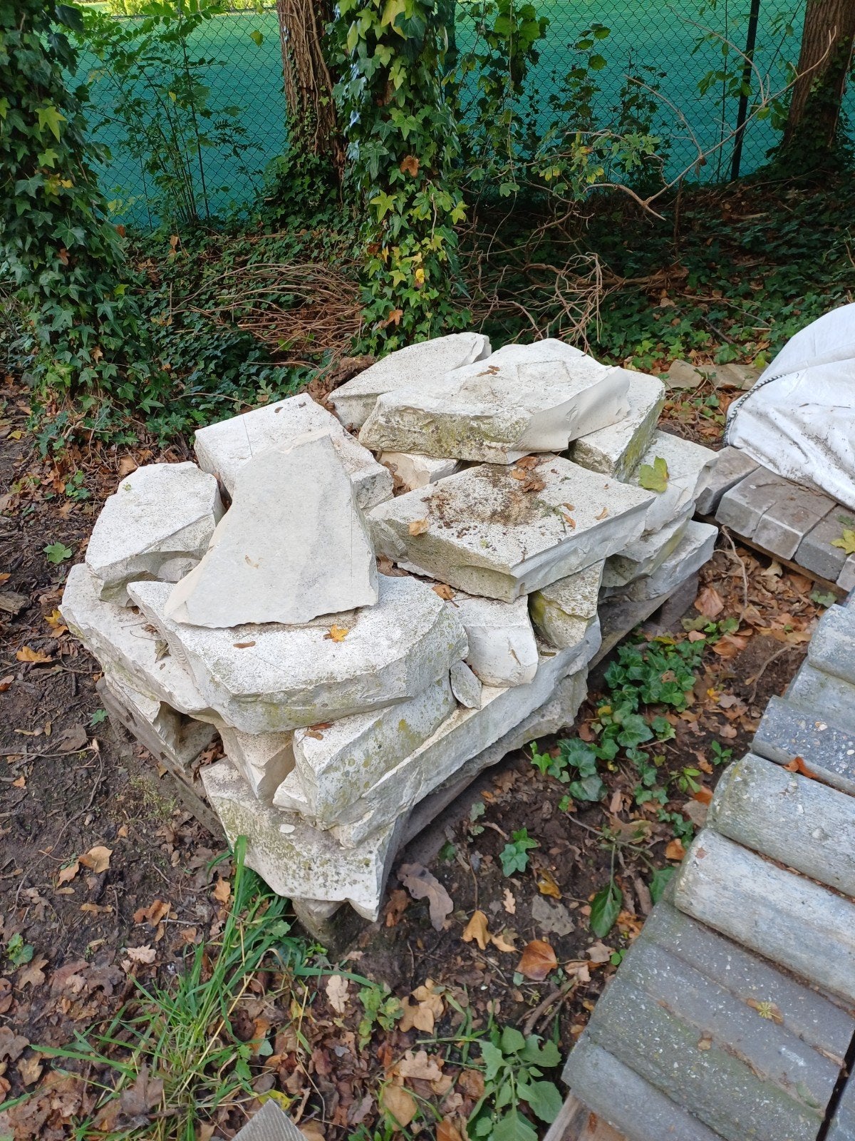 partij hardsteen gratis afhalen., Ophalen, Natuursteen, Terrastegels